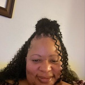 Meet your Posher, Daphne